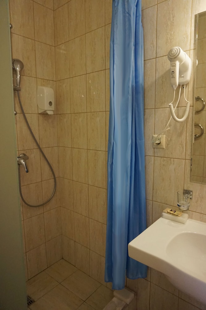 Business Single Room with Treatment photo 3