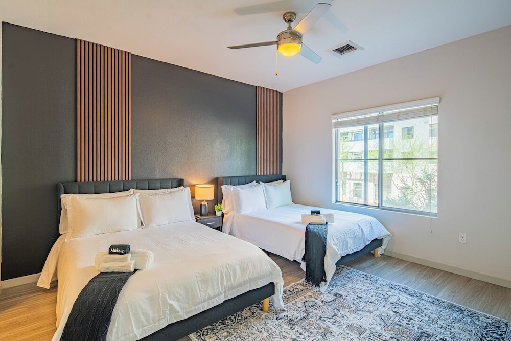 Comfort Apartment, 2 Bedrooms, Pets Allowed photo 2