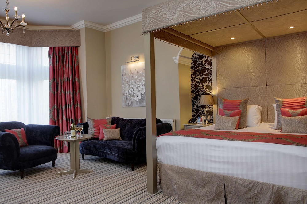 Deluxe Suite, 1 King Bed, Non Smoking (View) - Photo 5
