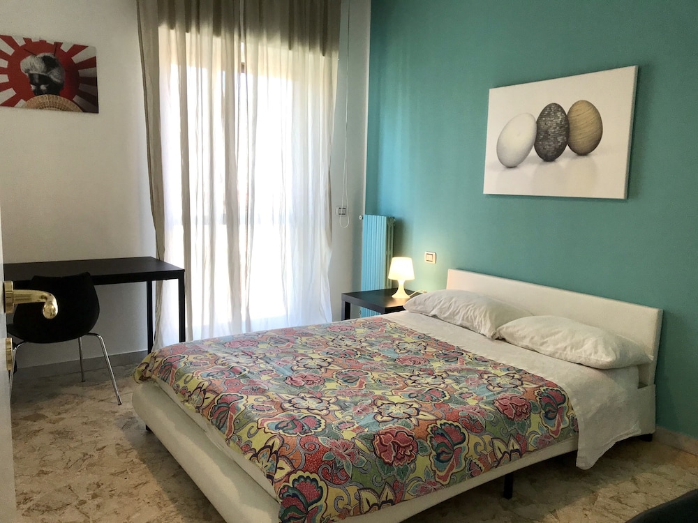 Economy Double Room photo 1