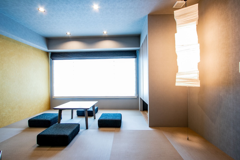 Superior Suite 1BR with 4beds (with Tatami Room), Non Smoking thumbnail 6