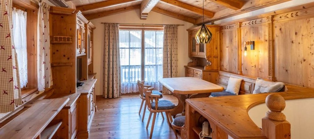 Traditional Chalet photo 3