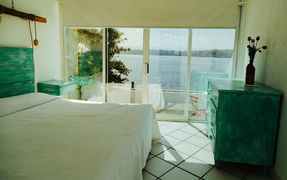 Deluxe Room - Photo 2
