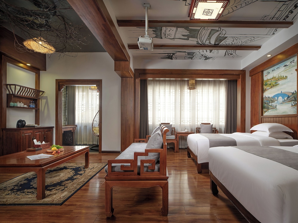 Deluxe Twin Room with Tree View