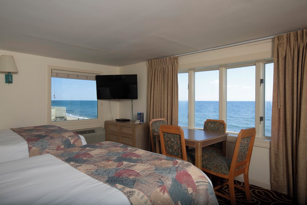 Superior Room, 2 Double Beds, Ocean View (Superior Ocean Front)