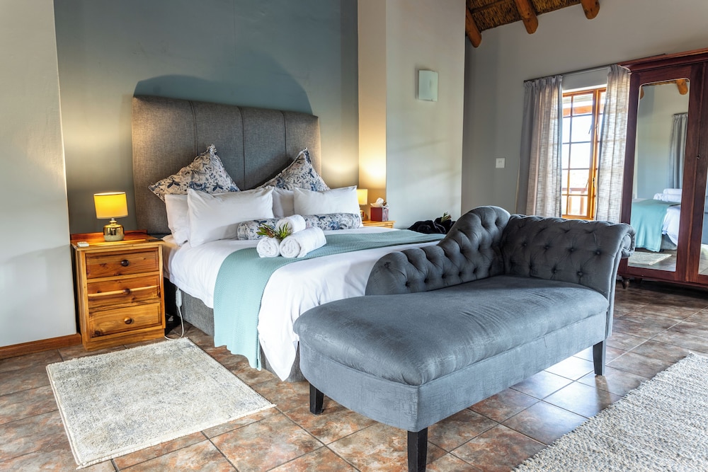 Romantic Cottage, 1 Bedroom, Private Pool, Mountain View photo 3