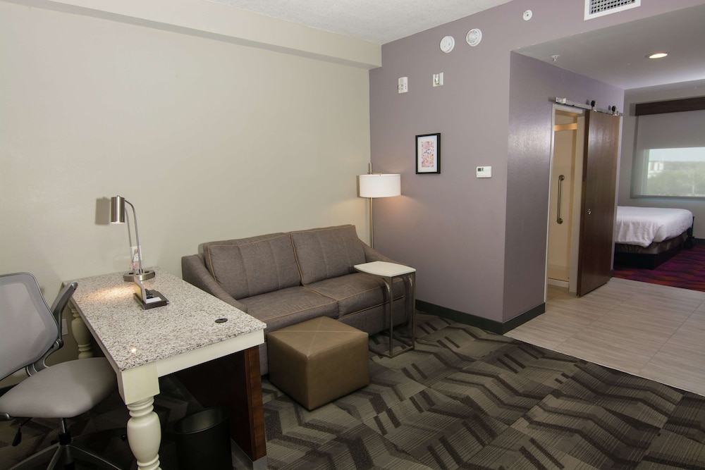 Junior Suite, 1 King Bed, Accessible, Non Smoking (hearing acc) photo 3