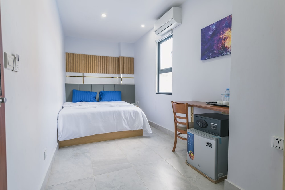 Double Room with Window photo 1