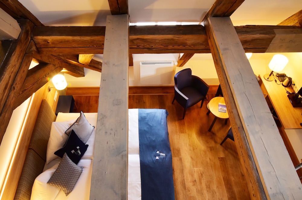 Comfort Suite photo 2