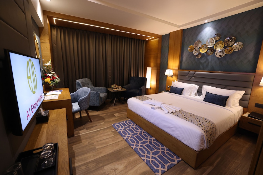 Deluxe Room - Photo 7