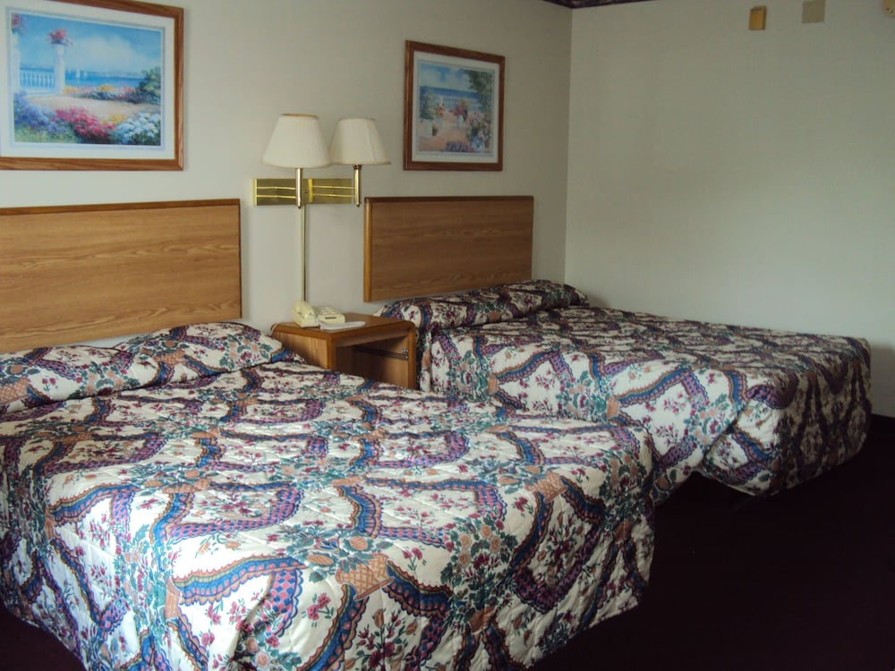 Standard Room, 2 Double Beds, Non Smoking photo 1