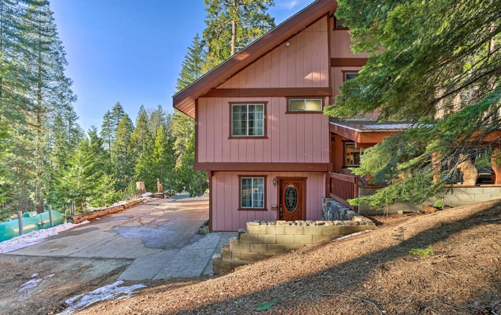 Cabin, 2 Bedrooms photo 2