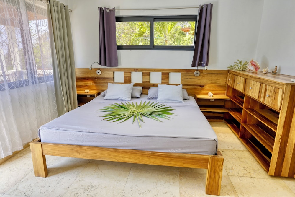 Luxury Studio Suite, Non Smoking, Ocean View