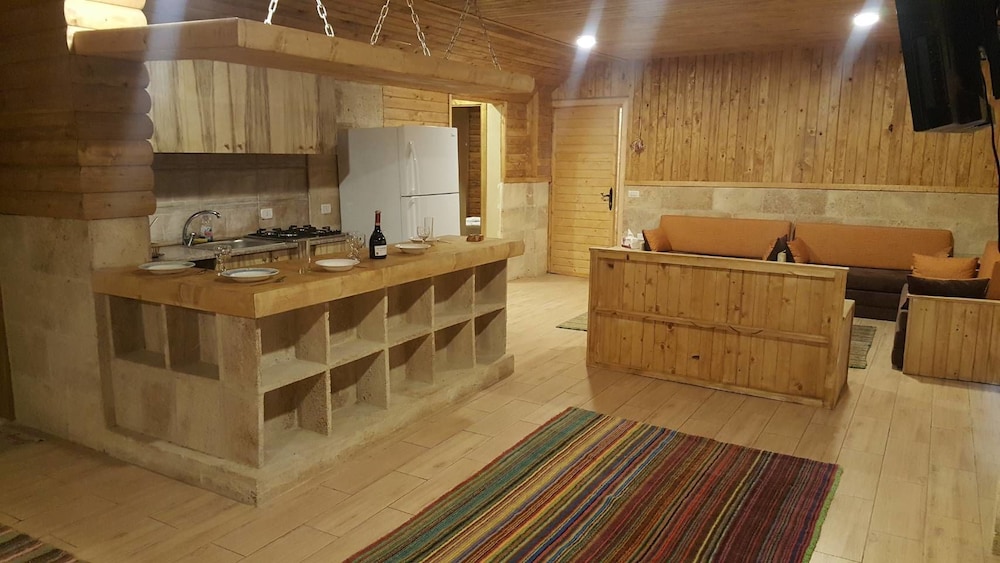 Chalet, 4 Bedrooms photo 3