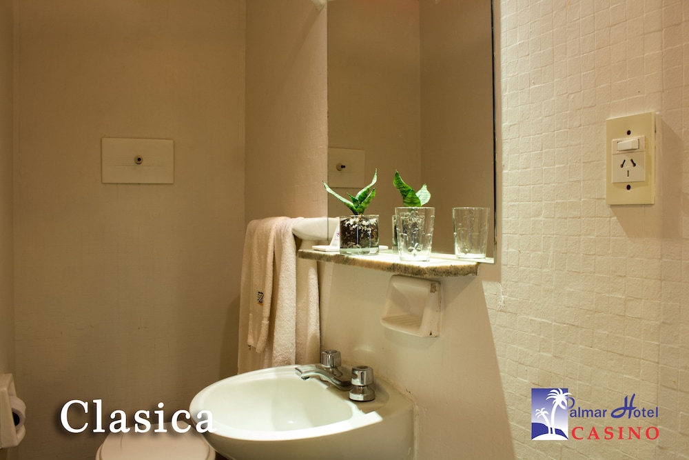 Classic Apartment, Private Bathroom photo 2