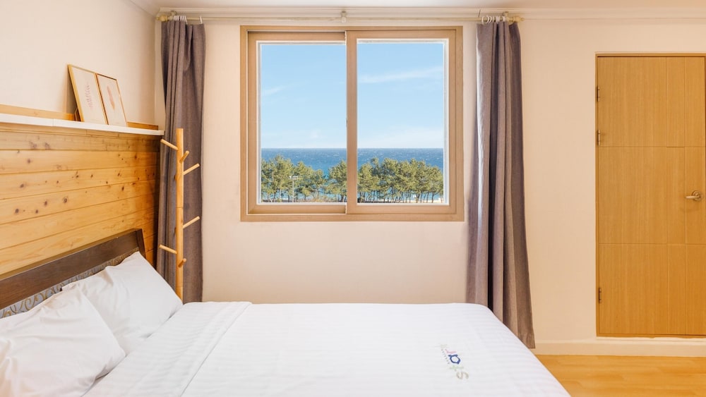 Basic Room, 1 Bedroom (mulbyeongjali B(osyeonbyu)) - Photo 6