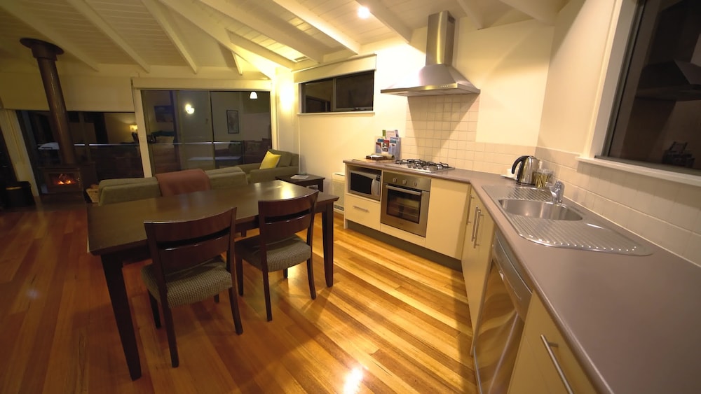 Luxury Studio Cottage photo 1