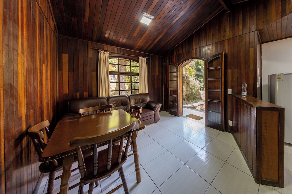 Basic Chalet (617683) photo 1