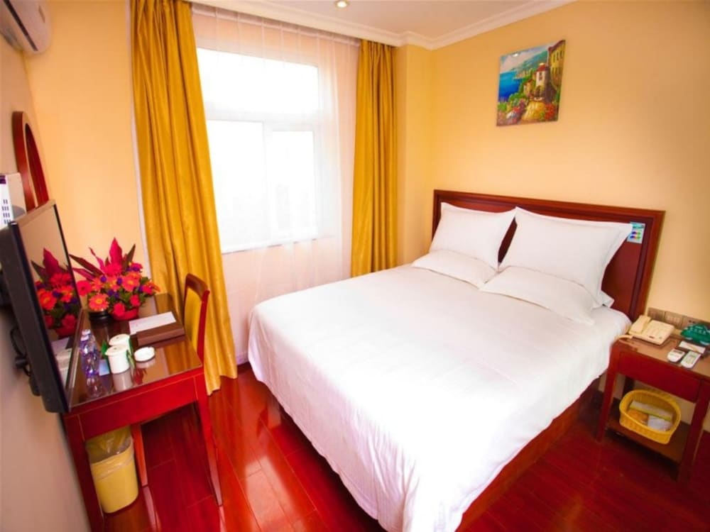 Room, 1 King Bed photo 1
