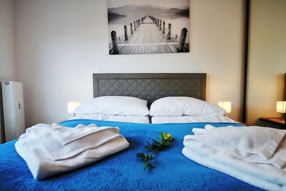 Deluxe Apartment, Multiple Beds, Pool Access, Harbor View (NT A506) photo 1