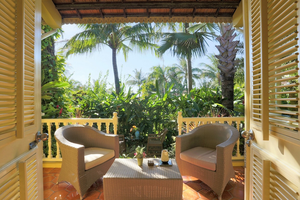 Classic Villa, Garden Area - Photo 6