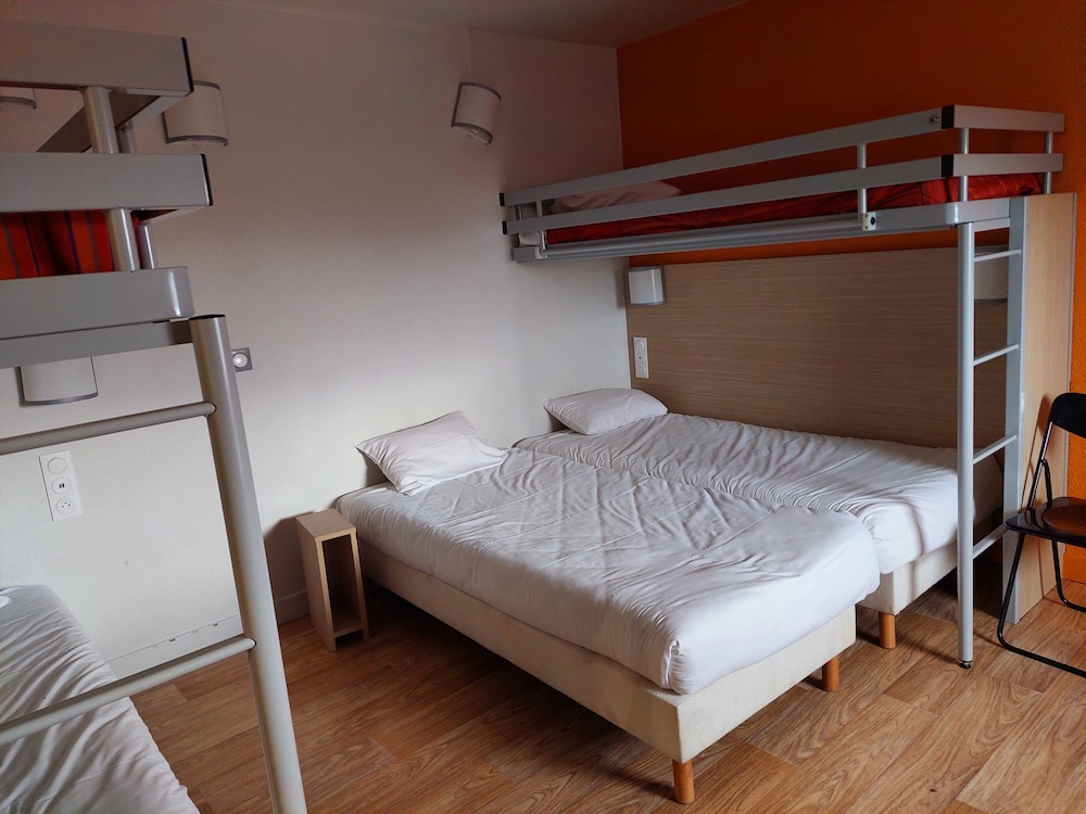 Standard Room, Multiple Beds - Photo 2