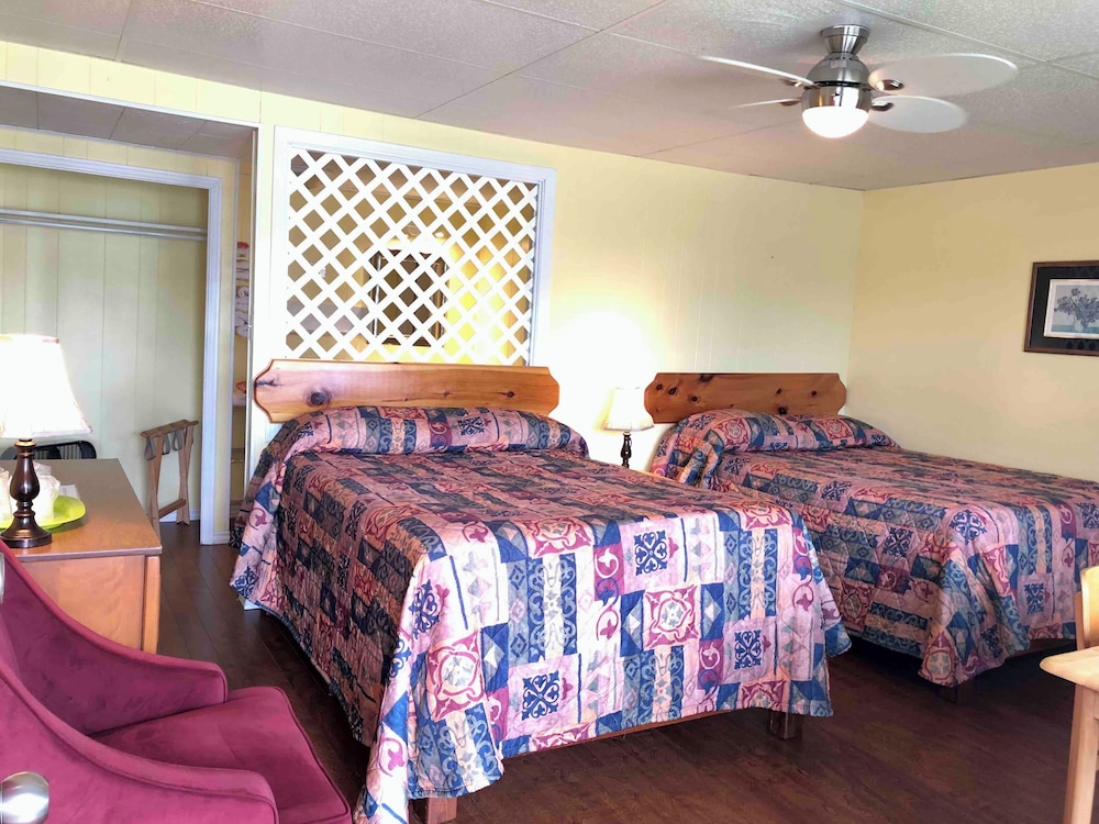 Motel 2 Double Bedroom photo 1