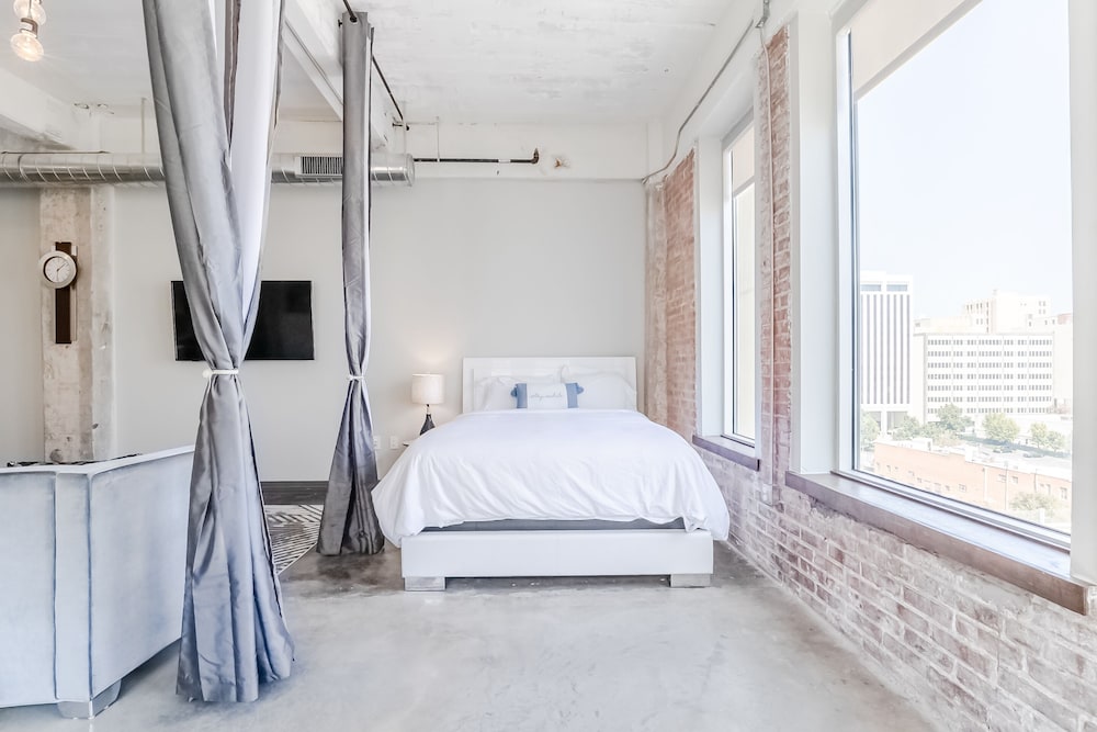 Elite Apartment, 3 Bedrooms, Pool View, Executive Level photo 3