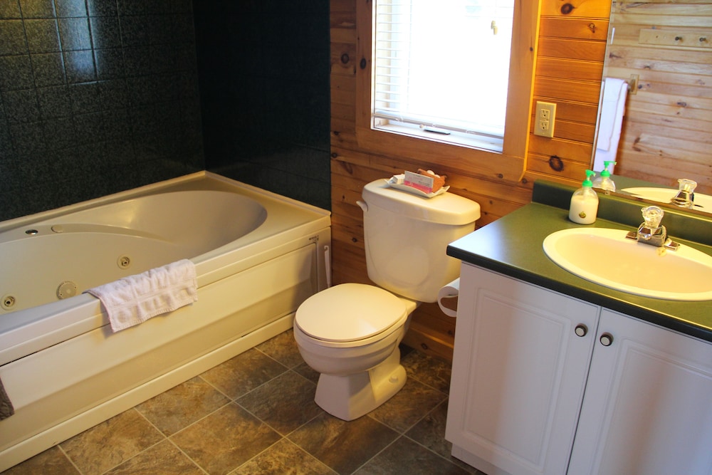 Executive Cottage, 3 Bedrooms, Partial Ocean View (1 Sofa Bed) photo 3