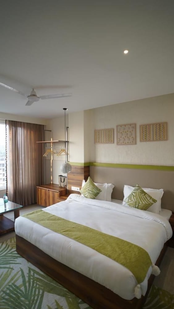Executive Room - Photo 7