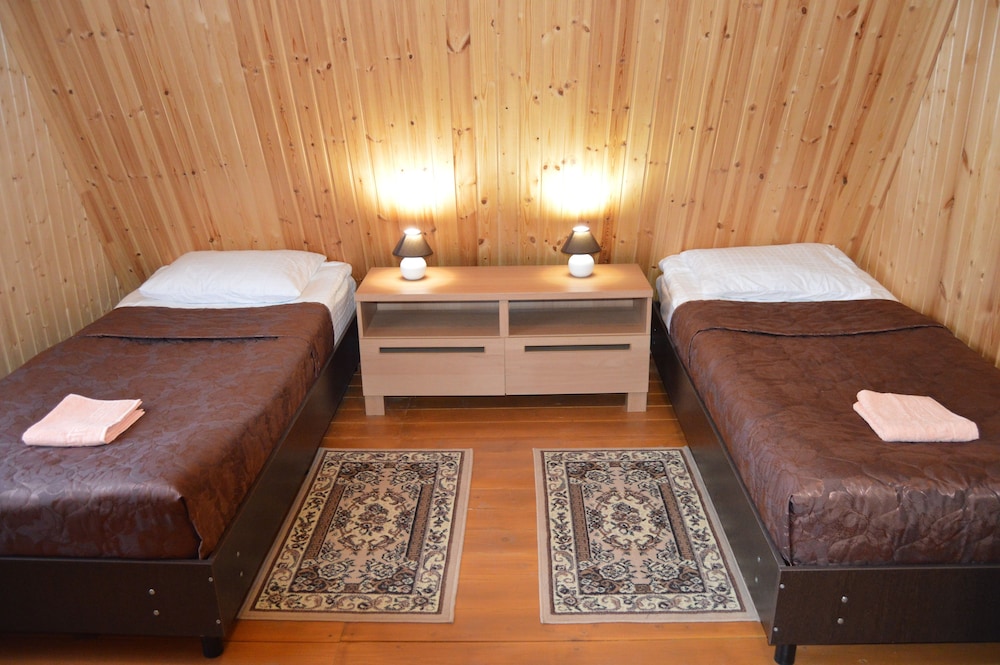 Standard Twin Room, Shared Bathroom