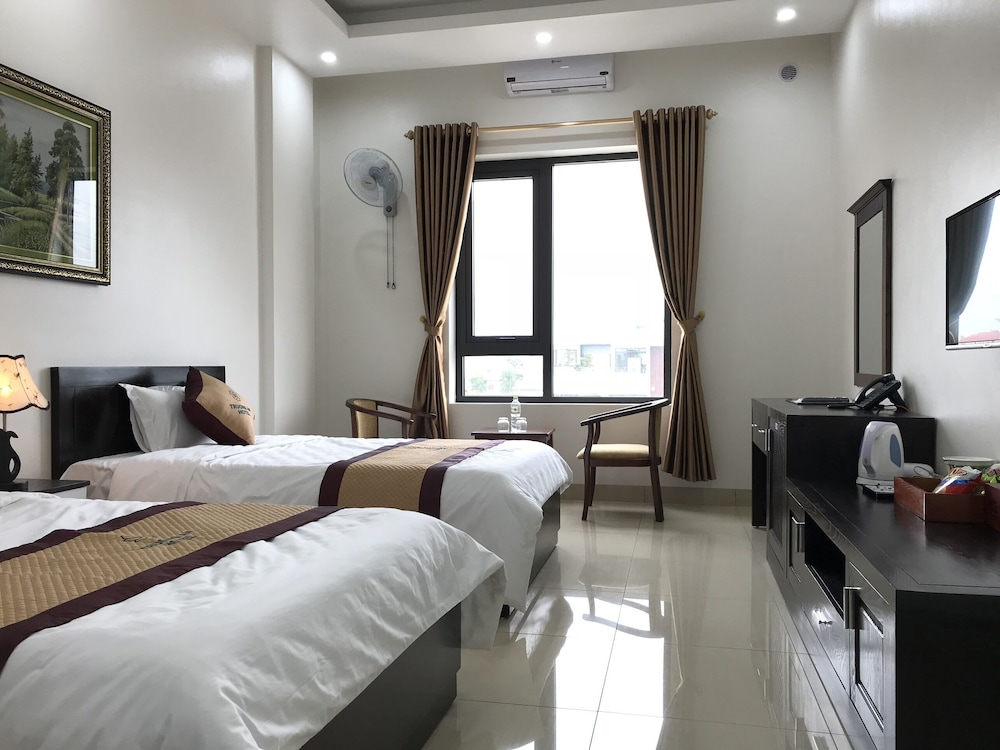 Deluxe Triple Room photo 2