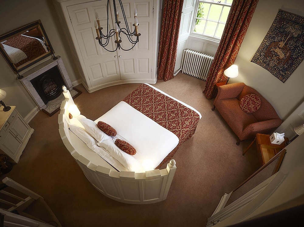 Suite (Turret) photo 1