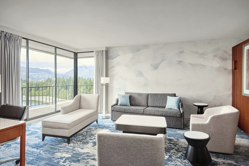 Panoramic Suite, 1 Bedroom, Mountain View - Photo 1