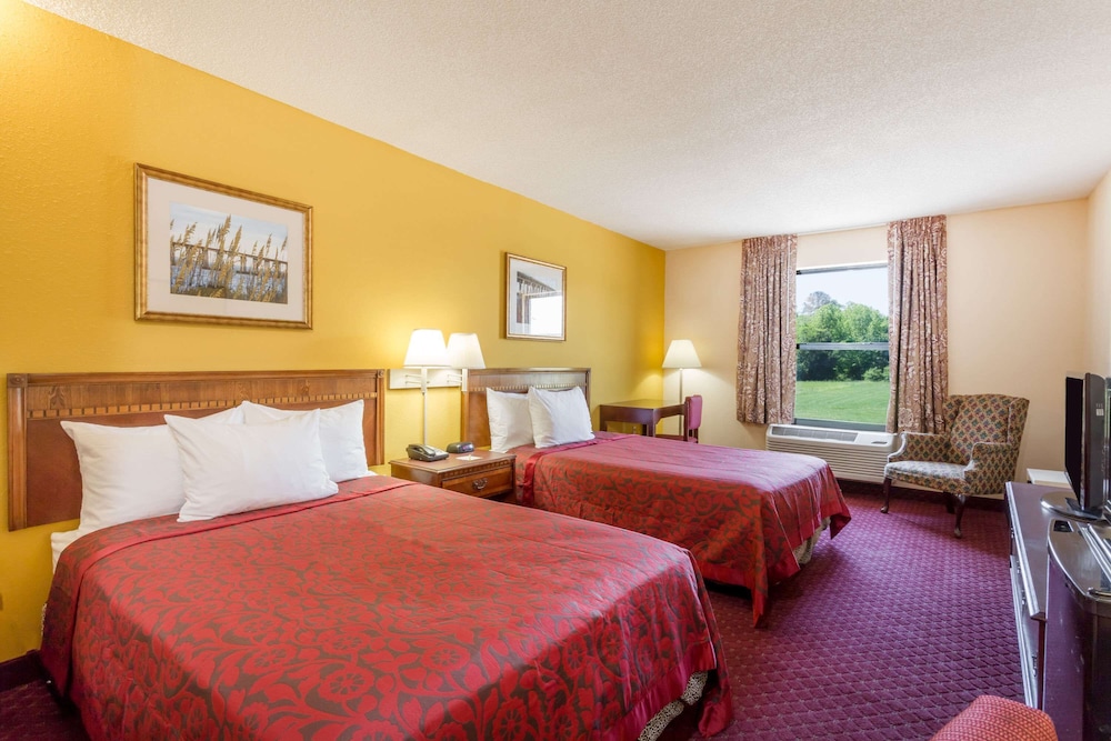 Room, 2 Double Beds, Non Smoking photo 3