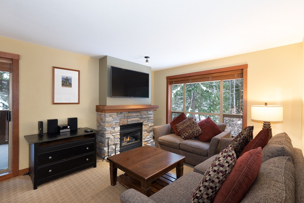 Three Bedroom Unit 206