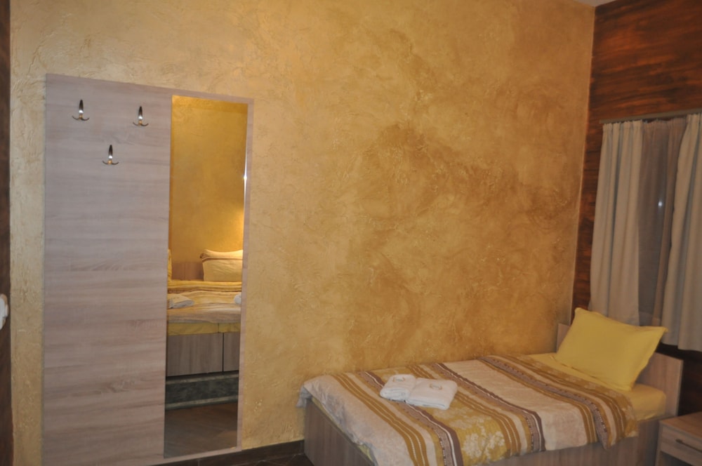 Triple Room (2) photo 3