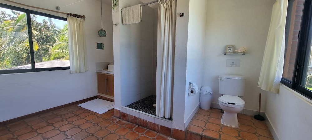 Suite, Ocean View (Master) photo 2