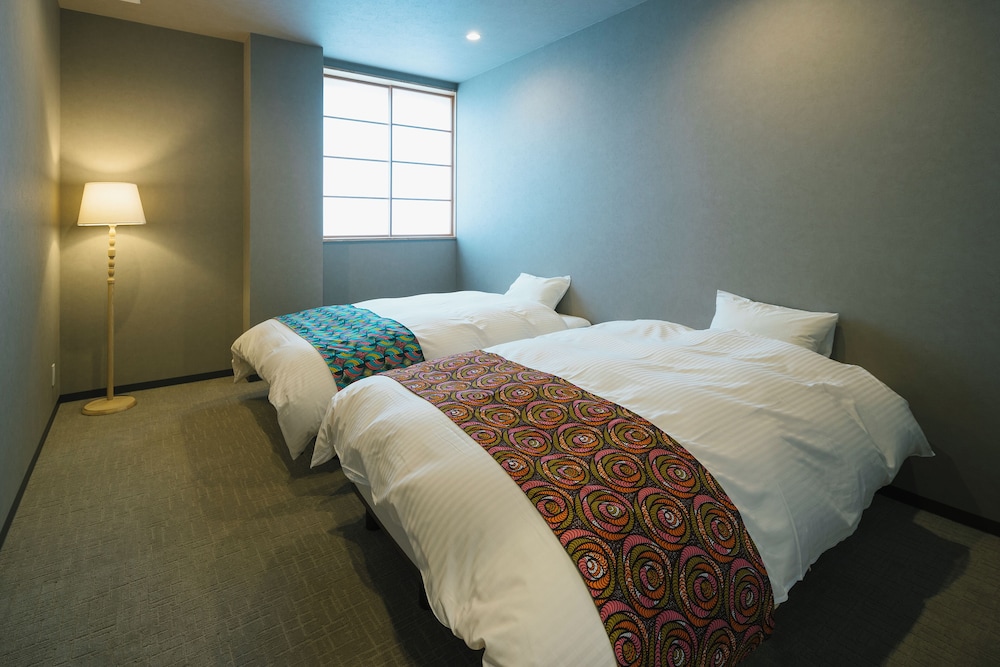 Basic Twin Room