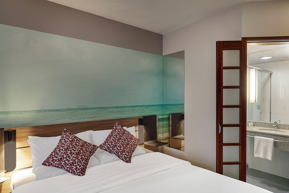 Superior Room, 1 Queen Bed with Sofa bed - Photo 3