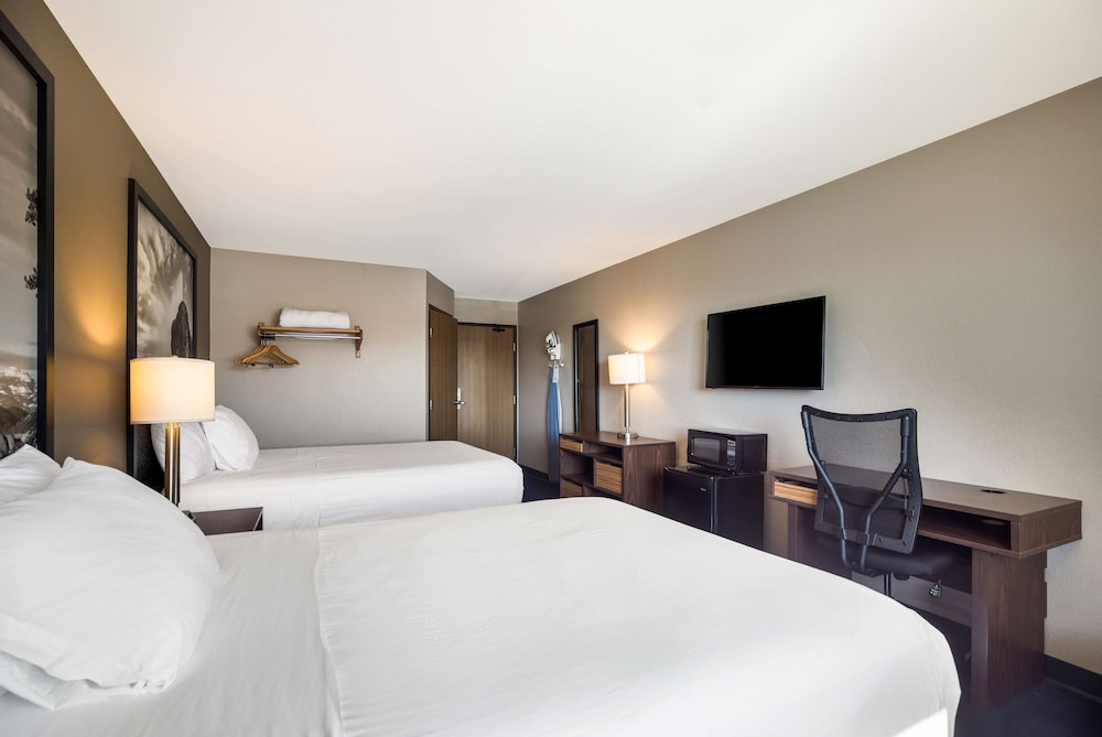 Room, 2 Queen Beds, Non Smoking - Photo 3