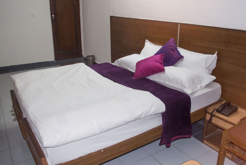 Double Room (Air Conditioned)