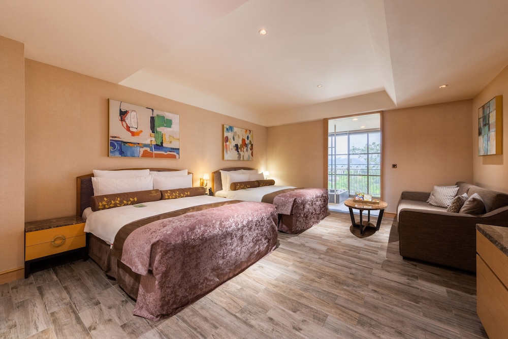 Castle Family Quad Room