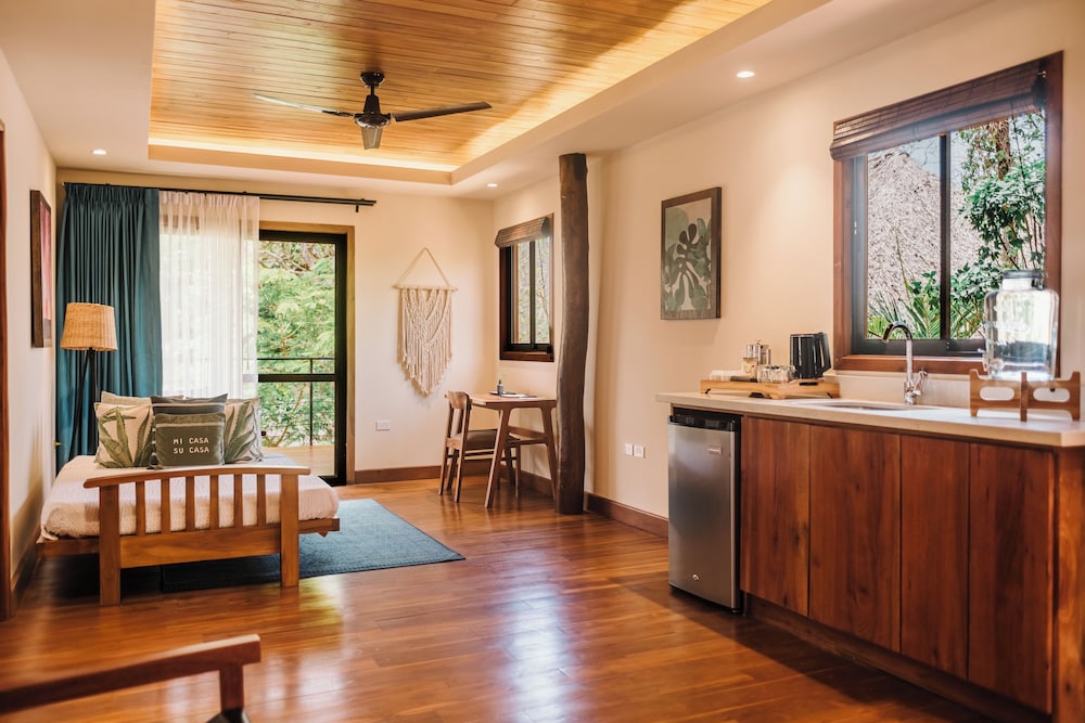 FAMILY DELUXE SUITE photo 2