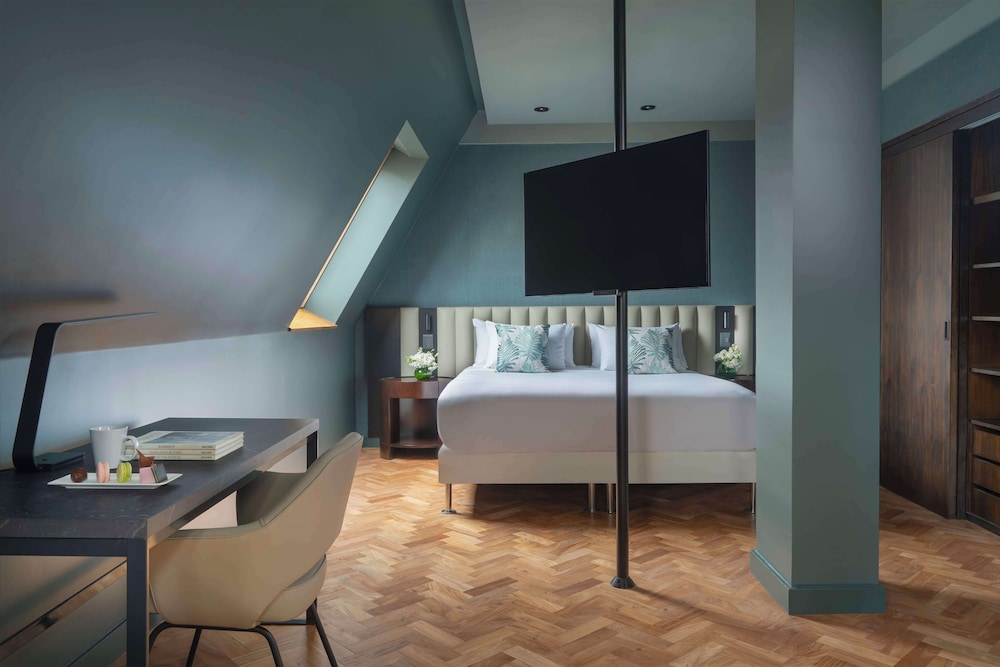 Premium Room (Extra Bed 3 Adults) thumbnail 5