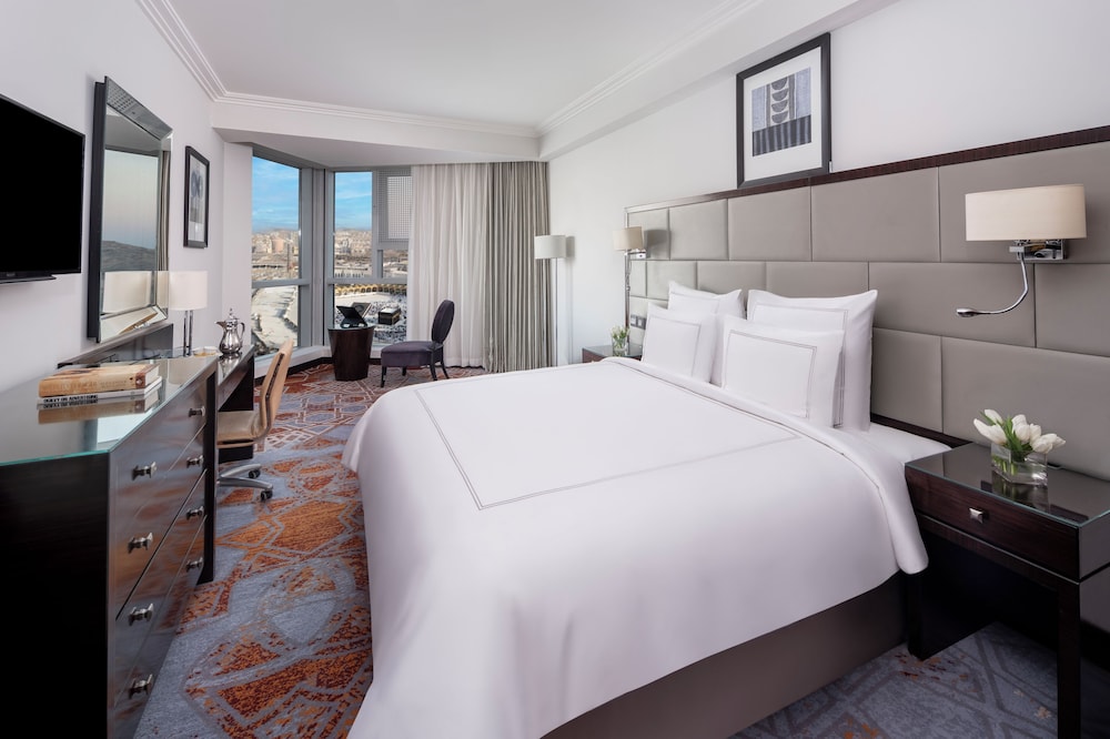Premier Room, 1 King Bed (Kaaba)