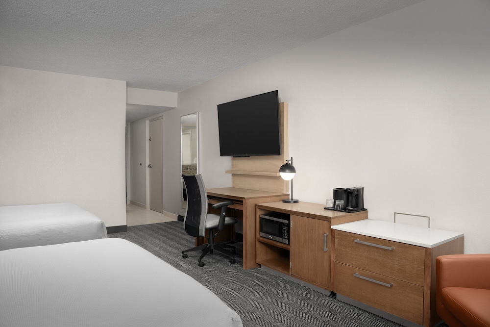 Room, 2 Queen Beds