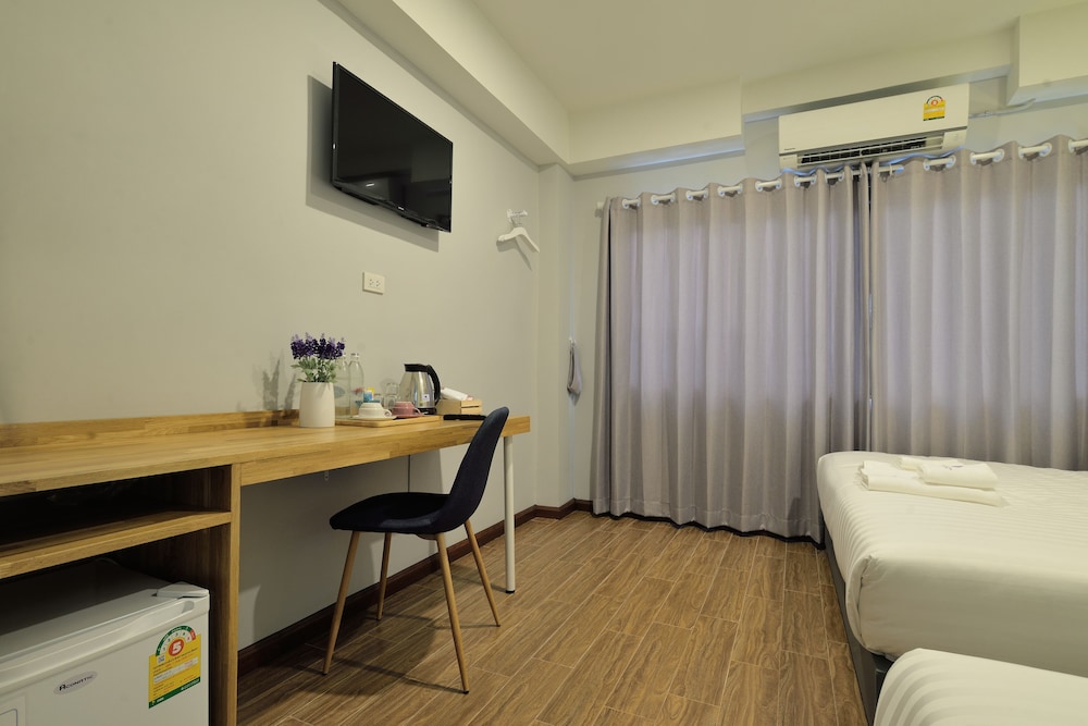 Deluxe Triple Room photo 3