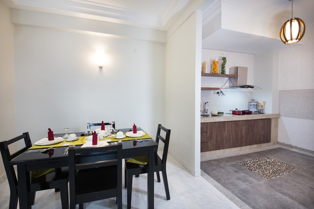 One Bedroom Deluxe Apartment photo 2