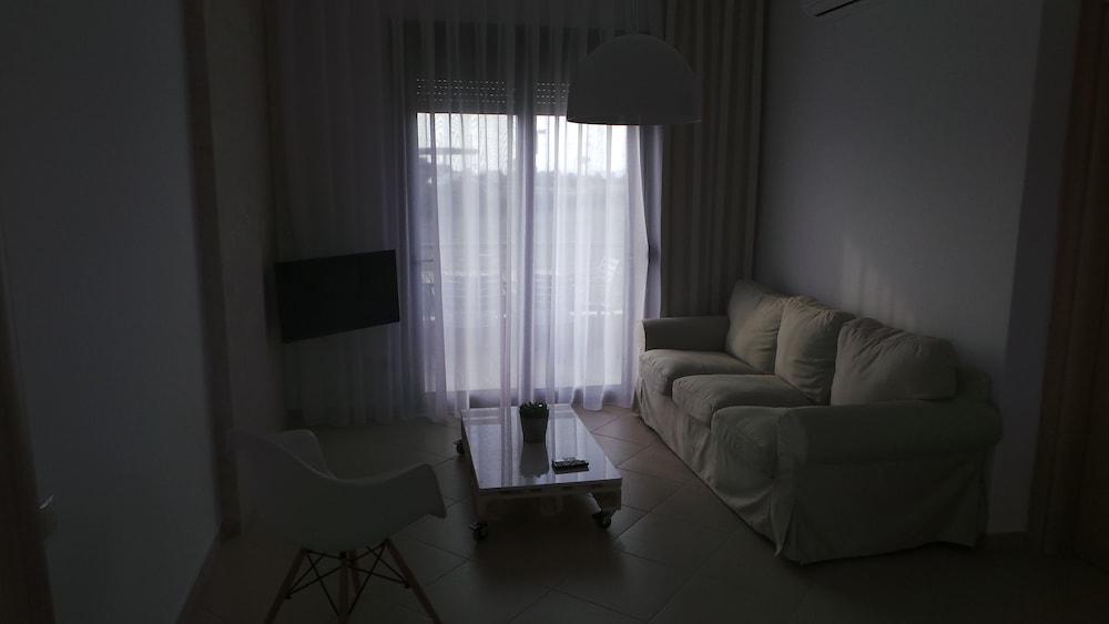 Deluxe Duplex, 2 Bedrooms photo 2